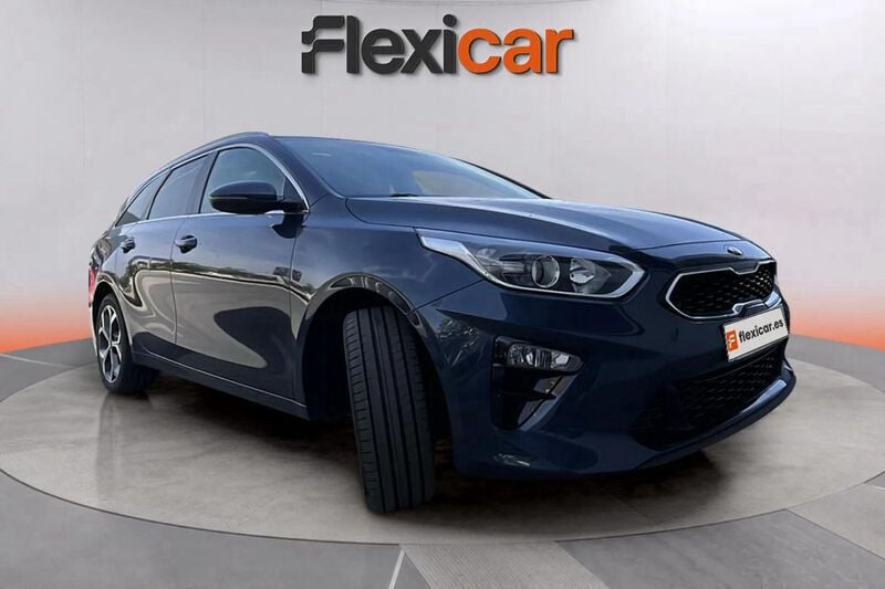 Gris Usado 2020 Kia Ceed 2 Familiar | 12.990 € (Precio justo) - Imagen 1/4
