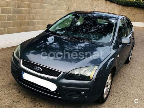 Negro Usado 2005 Ford Focus Trend Berlina | 2950 € (Buen precio) - Imagen 1/4