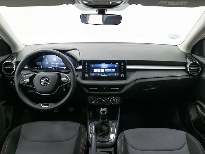 Usado Skoda Fabia Selection 95 CV (69 kW) 2023 Blanco