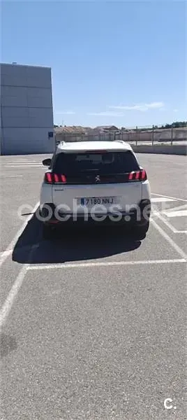 Usado Peugeot 5008 Active 130 CV (95 kW) 2022 Blanco SUV