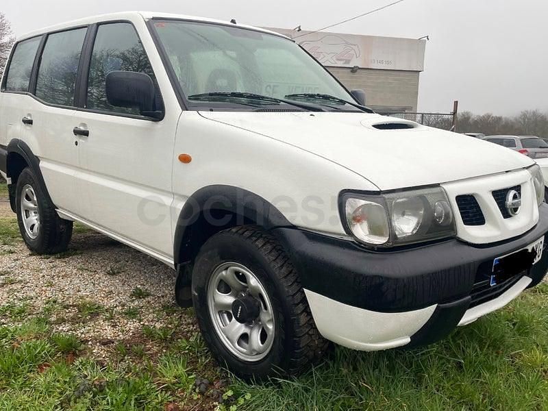 Usado Nissan Terrano Comfort 125 CV (91 kW) 2004 Blanco SUV