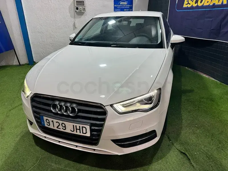 Usado Audi A3 Advanced 110 CV (80 kW) 2015 Blanco Berlina