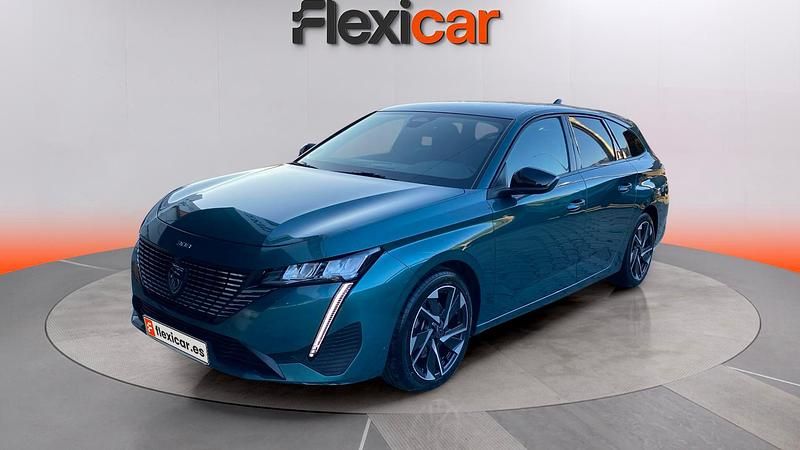 Usado Peugeot 308 SW Allure 131 CV (96 kW) 2022 Verde Familiar