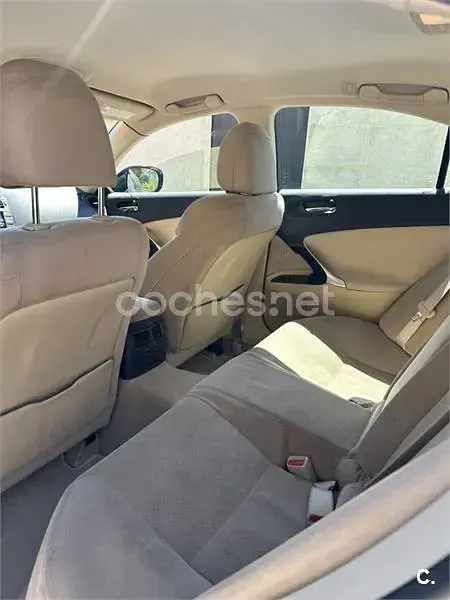 Usado Lexus IS220d Luxury Line 177 CV (130 kW) 2008 Azul Berlina