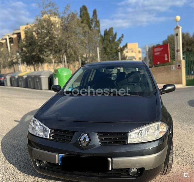 Usado Renault Mégane II Authentique 100 CV (73 kW) 2005 Azul Berlina