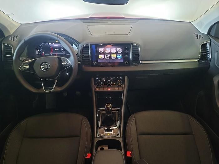Usado Skoda Karoq Ambition 110 CV (80 kW) 2024 Rojo SUV
