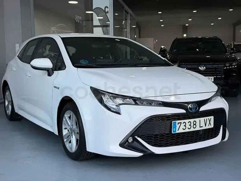 Usado Toyota Corolla Active 122 CV (89 kW) 2022 Blanco Berlina