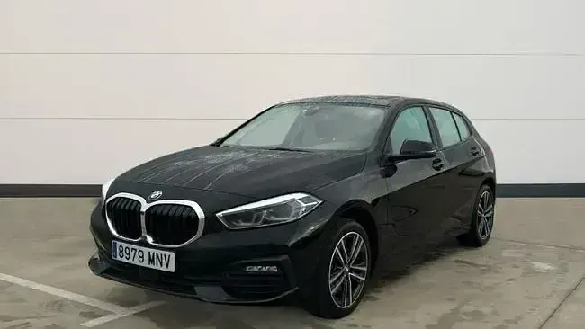 Usado BMW 118 Comfort Edition 136 CV (100 kW) 2024 Negro Utilitario