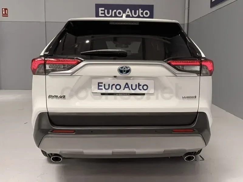 Usado Toyota RAV4 Hybrid Advance 218 CV (160 kW) 2021 Blanco SUV