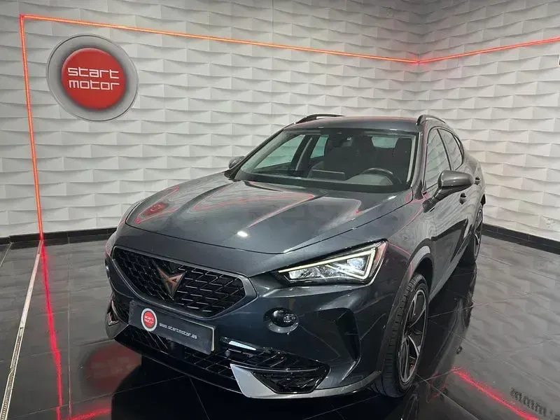 Usado Cupra Formentor 150 CV (110 kW) 2023 Gris / plata SUV