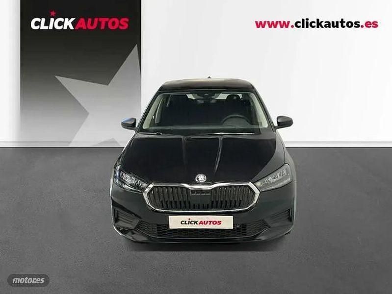 Usado Skoda Fabia Essence 80 CV (58 kW) 2025 Negro Utilitario