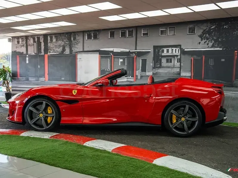 Usado Ferrari Portofino 600 CV (441 kW) 2020 Rojo Descapotable