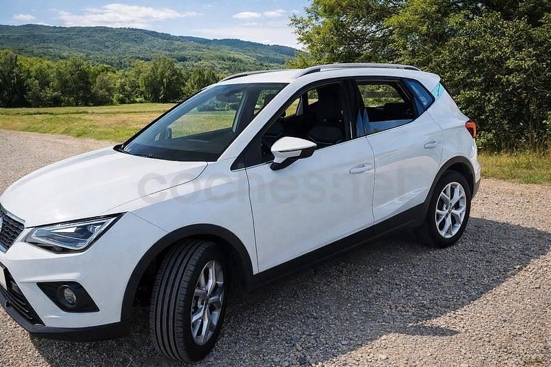 Usado Seat Arona FR 115 CV (84 kW) 2024 Blanco SUV