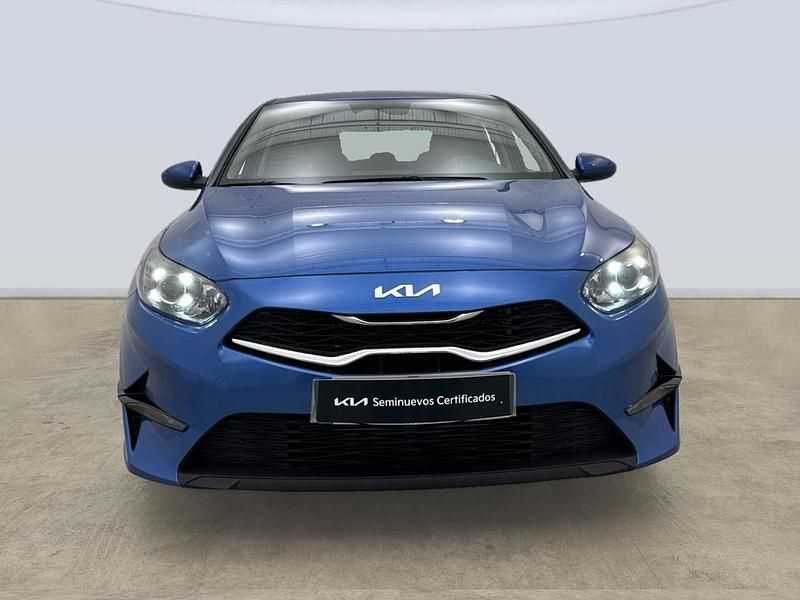 Usado Kia Ceed 101 CV (74 kW) 2024 Azul Utilitario
