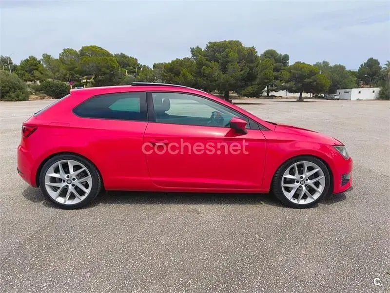 Usado Seat Leon SC FR 184 CV (135 kW) 2014 Rojo Utilitario