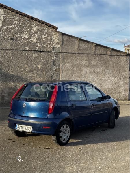 Gris / plata Usado 2004 Fiat Punto Dynamic Utilitario | 1800 € (Buen precio) - Imagen 1/4