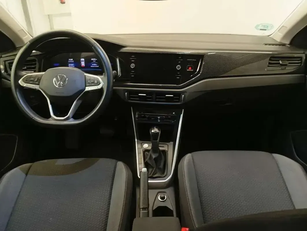 Usado VW Taigo 116 CV (85 kW) 2025 Gris SUV