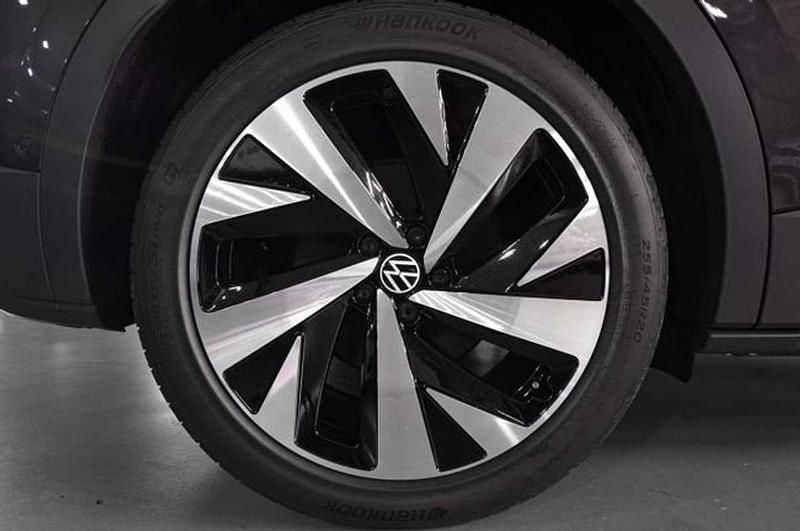 Usado VW ID.4 Pro 128 kW (175 CV) 2023 Gris SUV