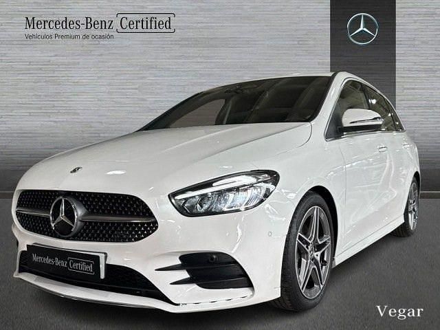 Usado Mercedes B200 AMG line 150 CV (110 kW) 2025 Blanco Monovolumen