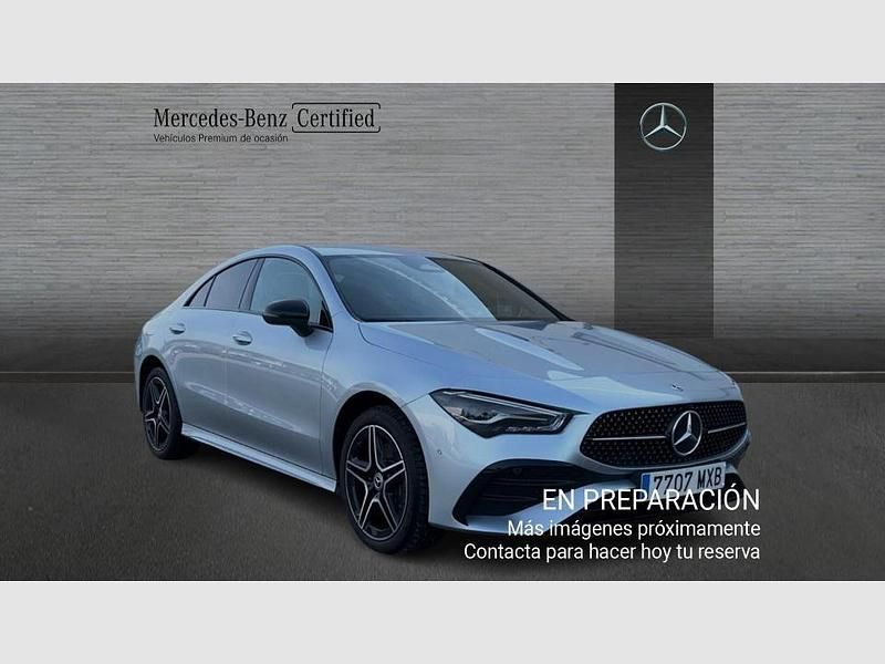 Usado Mercedes CLA250e AMG line 218 CV (160 kW) 2024 Gris Berlina