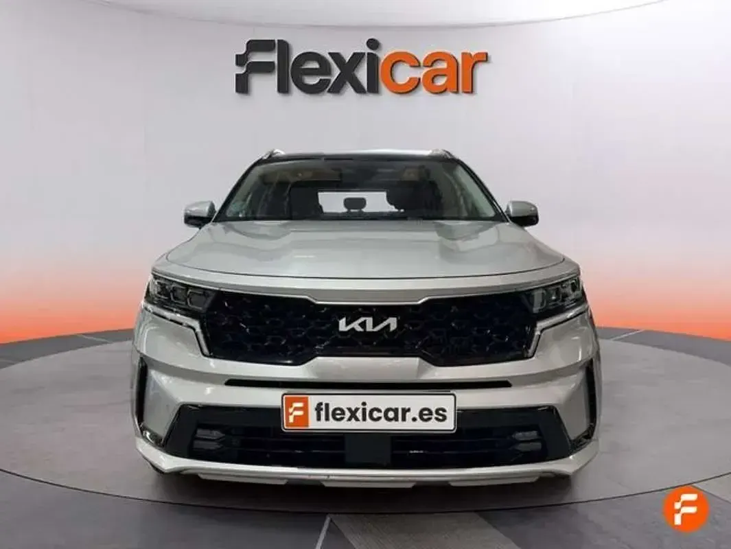 Usado Kia Sorento Plus 232 CV (170 kW) 2023 Gris SUV
