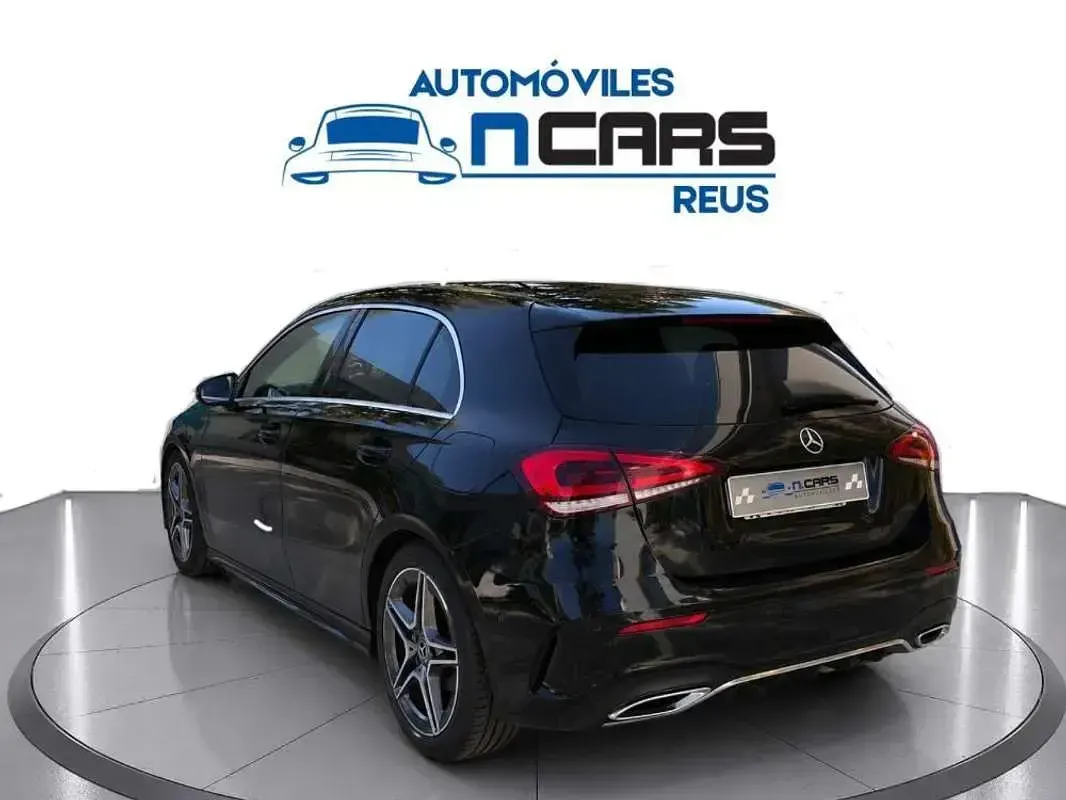 Usado Mercedes A180 116 CV (85 kW) 2019 Negro Utilitario