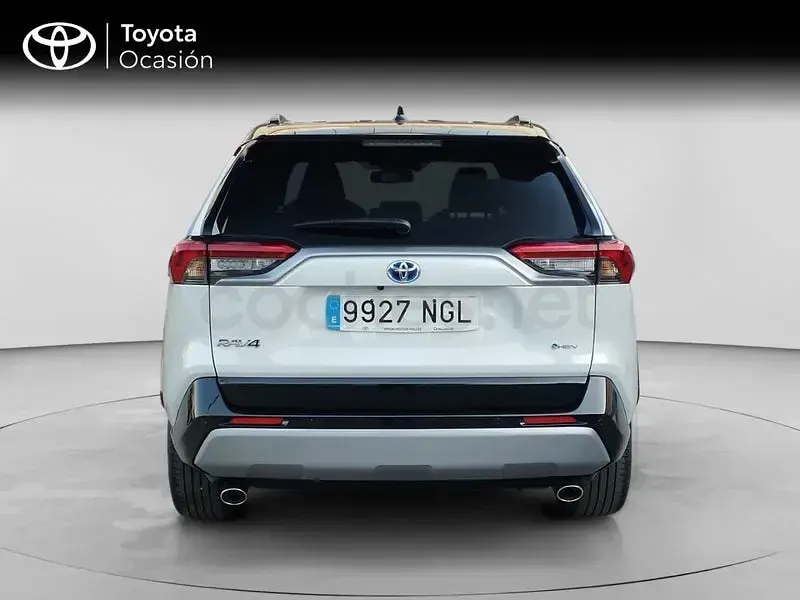 Usado Toyota RAV4 Hybrid Style 218 CV (160 kW) 2025 Blanco SUV