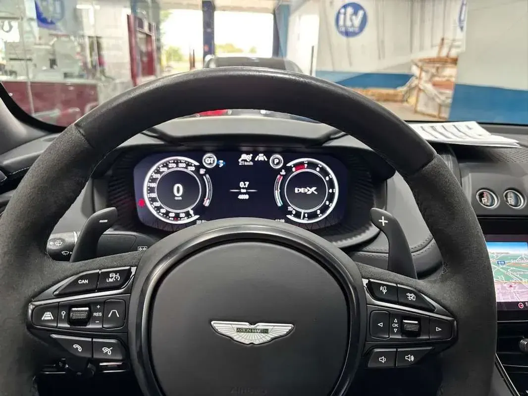 Usado Aston Martin DBX 707 CV (519 kW) 2024 Negro SUV