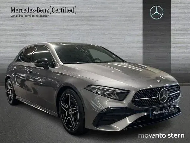 Usado Mercedes A200 Advanced 150 CV (110 kW) 2025 Gris Utilitario