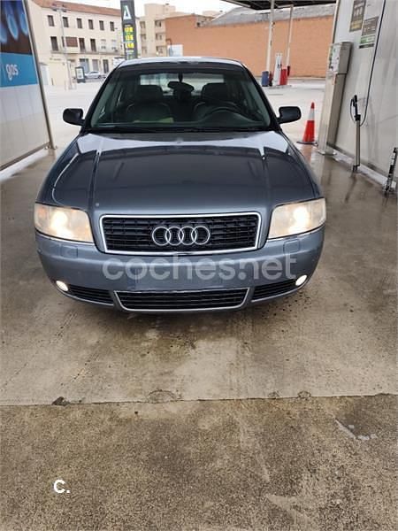 Gris / plata Usado 2004 Audi A6 Berlina | 1200 € (Buen precio) - Imagen 1/4