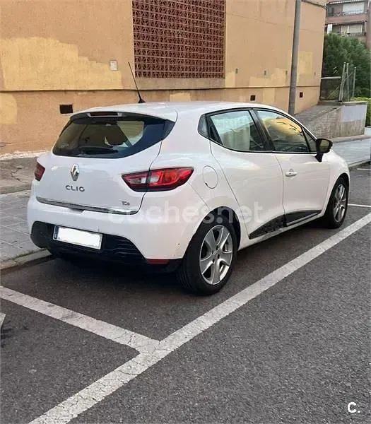 Usado Renault Clio IV Dynamique 90 CV (66 kW) 2013 Blanco Berlina