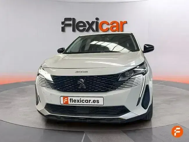 Usado Peugeot 3008 Allure 130 CV (95 kW) 2022 Blanco SUV