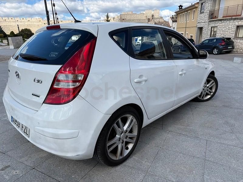 Usado Hyundai i30 Premium 140 CV (102 kW) 2008 Blanco Berlina