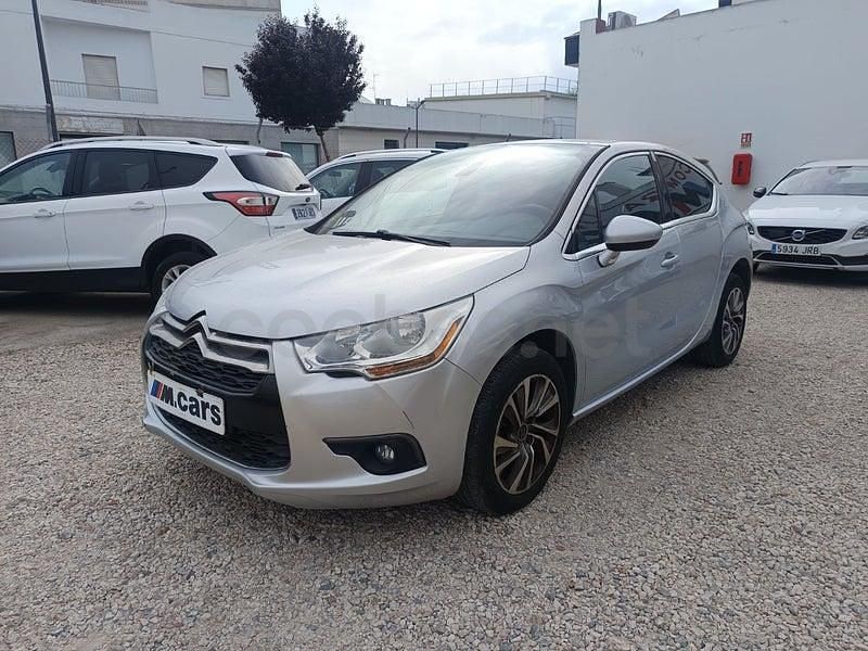 Usado Citroën DS4 92 CV (67 kW) 2014 Gris / plata Utilitario