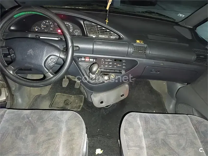 Usado Citroën Evasion Exclusive 110 CV (80 kW) 1999 Gris / plata Monovolumen