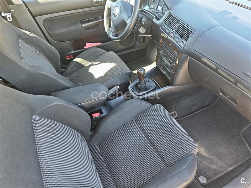 Usado VW Golf IV GTI 150 CV (110 kW) 2001 Negro Berlina