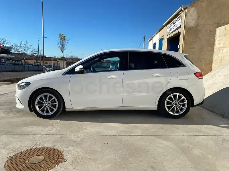 Usado Mercedes B200 150 CV (110 kW) 2020 Blanco Utilitario