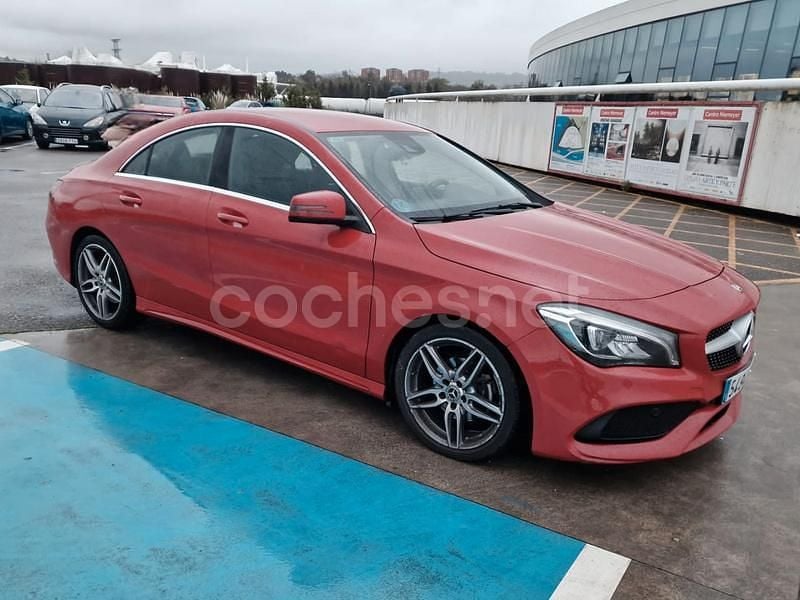 Usado Mercedes CLA200 150 CV (110 kW) 2019 Rojo Berlina