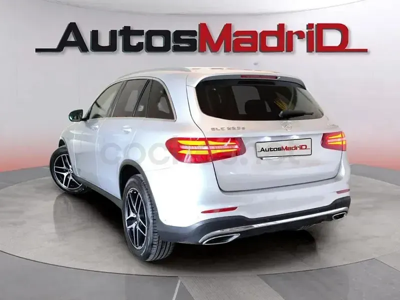 Usado Mercedes GLC220 194 CV (142 kW) 2019 Gris / plata SUV