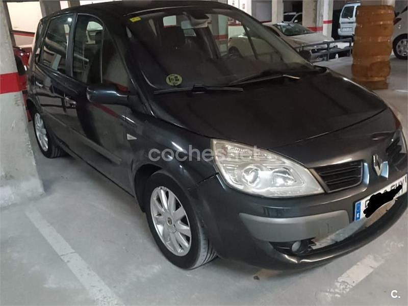 Usado Renault Scénic II Dynamique 105 CV (77 kW) 2007 Negro Monovolumen