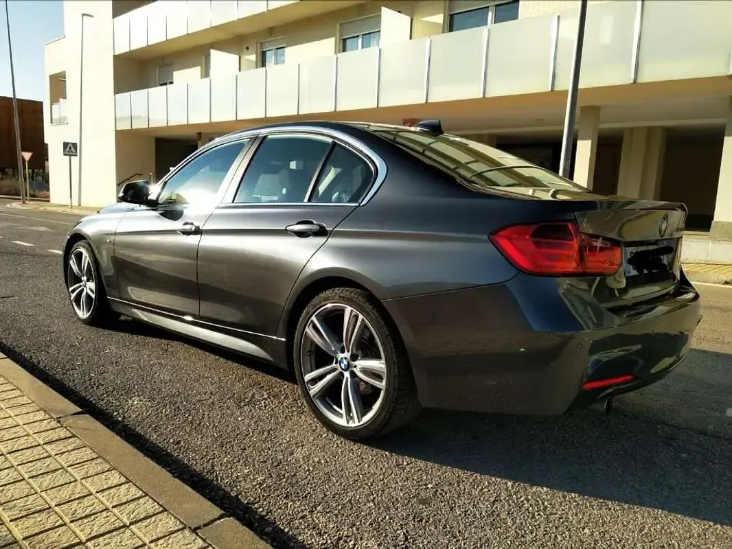 Usado BMW 320 M Sport 184 CV (135 kW) 2015 Gris Berlina