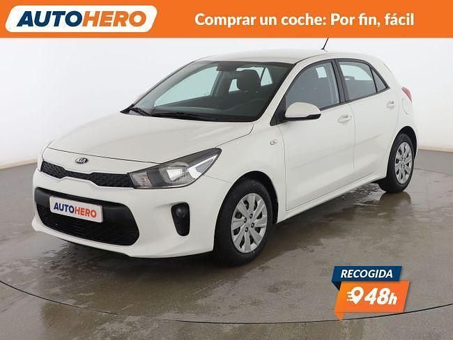 Usado Kia Rio 85 CV (62 kW) 2017 Blanco Berlina