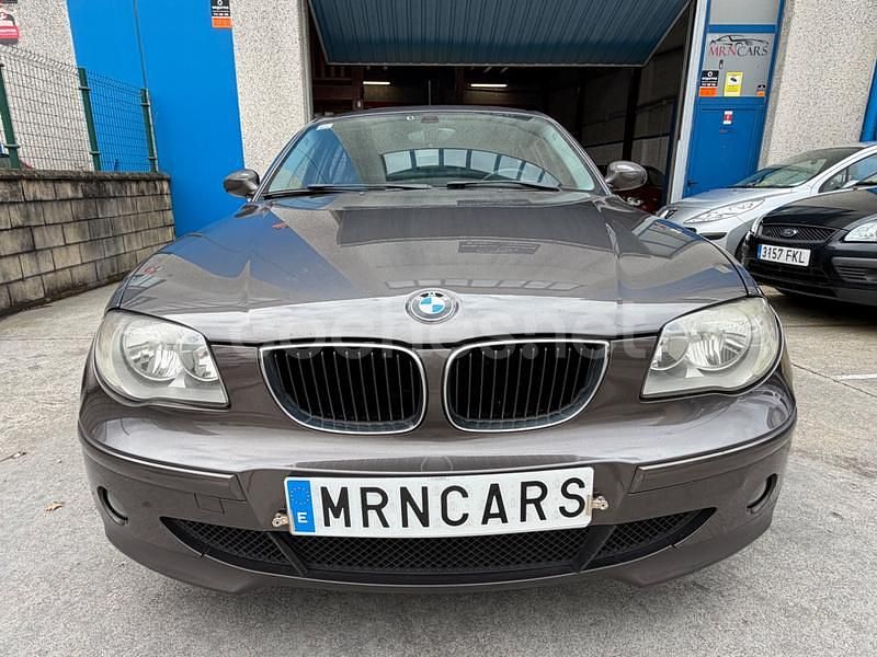 Usado BMW 118 122 CV (89 kW) 2005 Beige Utilitario