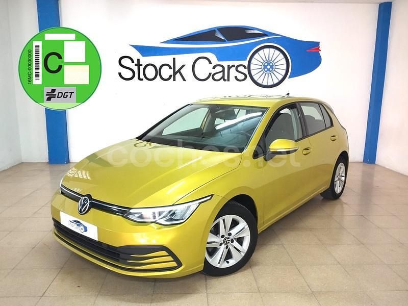 Amarillo Usado 2021 VW Golf Life Berlina | 12.900 € (Super precio) - Imagen 1/4
