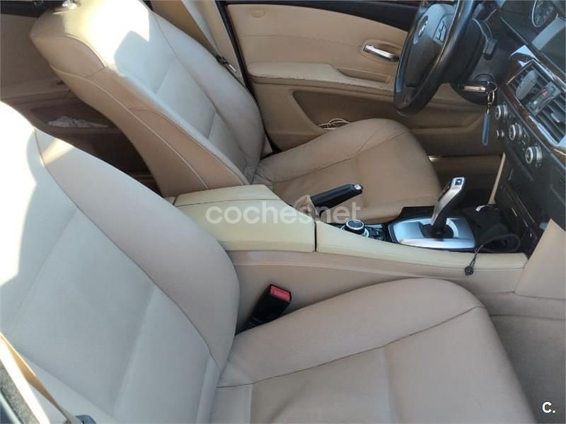 Usado BMW 525 197 CV (144 kW) 2009 Azul Berlina