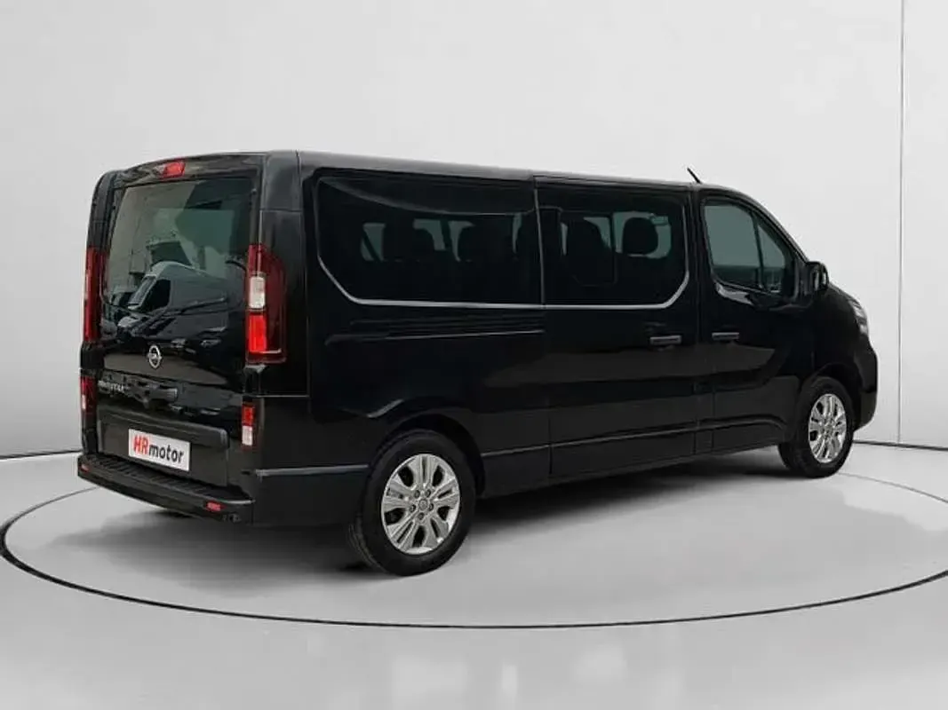 Usado Nissan Primastar Acenta 150 CV (110 kW) 2025 Negro Monovolumen