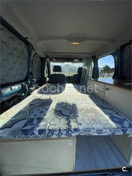 Usado Ford Tourneo Connect Trend 95 CV (69 kW) 2013 Azul Monovolumen