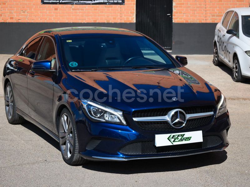 Azul Usado 2018 Mercedes CLA200 Berlina | 21.990 € (Buen precio) - Imagen 1/4