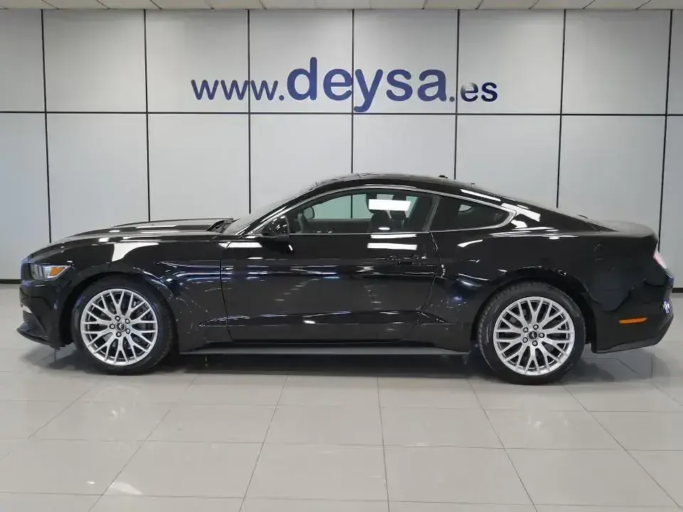 Usado Ford Mustang Fastback 314 CV (230 kW) 2017 Negro Coupe