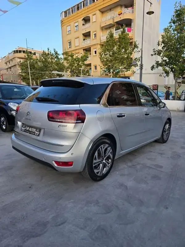 Usado Citroën C4 Feel 120 CV (88 kW) 2015 Gris Utilitario